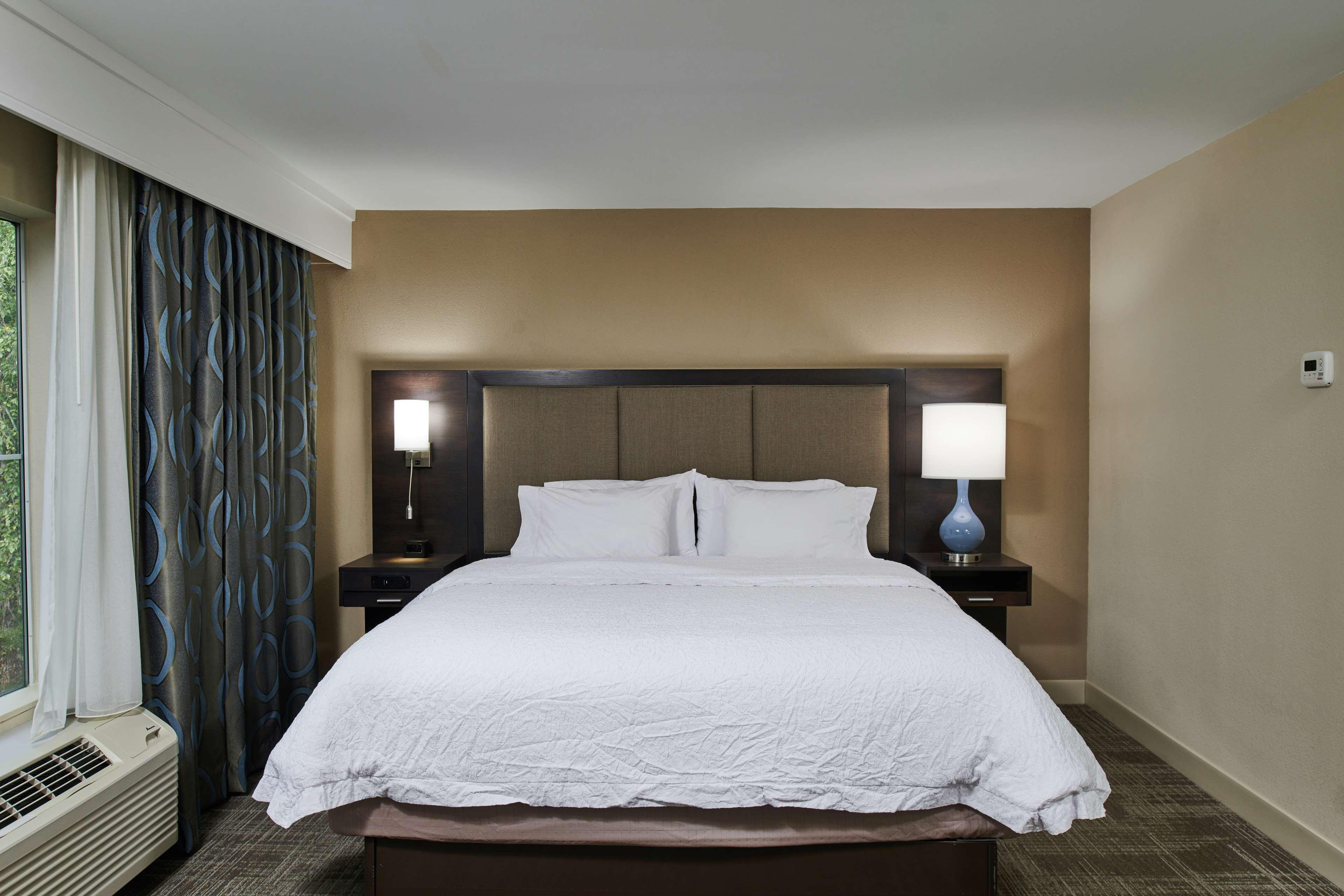 Hampton Inn & Suites Chapel Hill/Durham Zewnętrze zdjęcie