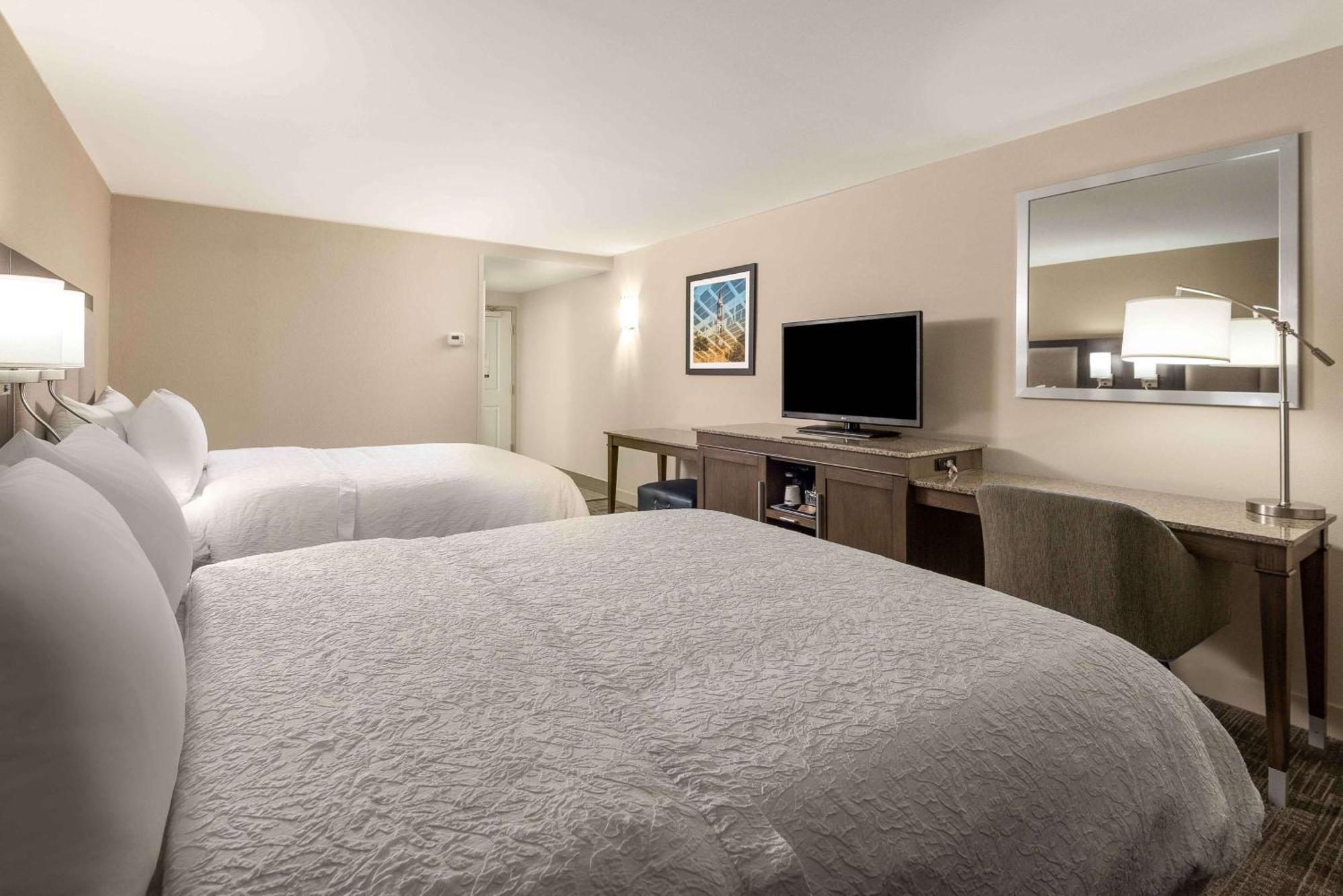 Hampton Inn & Suites Chapel Hill/Durham Zewnętrze zdjęcie