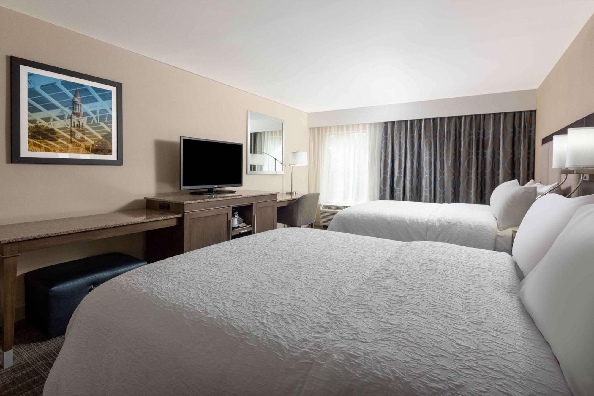 Hampton Inn & Suites Chapel Hill/Durham Zewnętrze zdjęcie