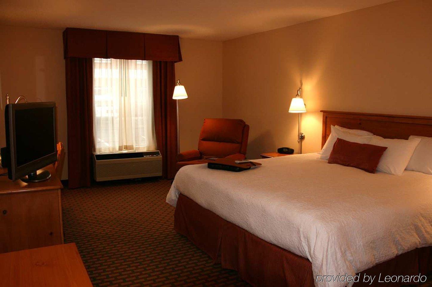 Hampton Inn & Suites Chapel Hill/Durham Pokój zdjęcie