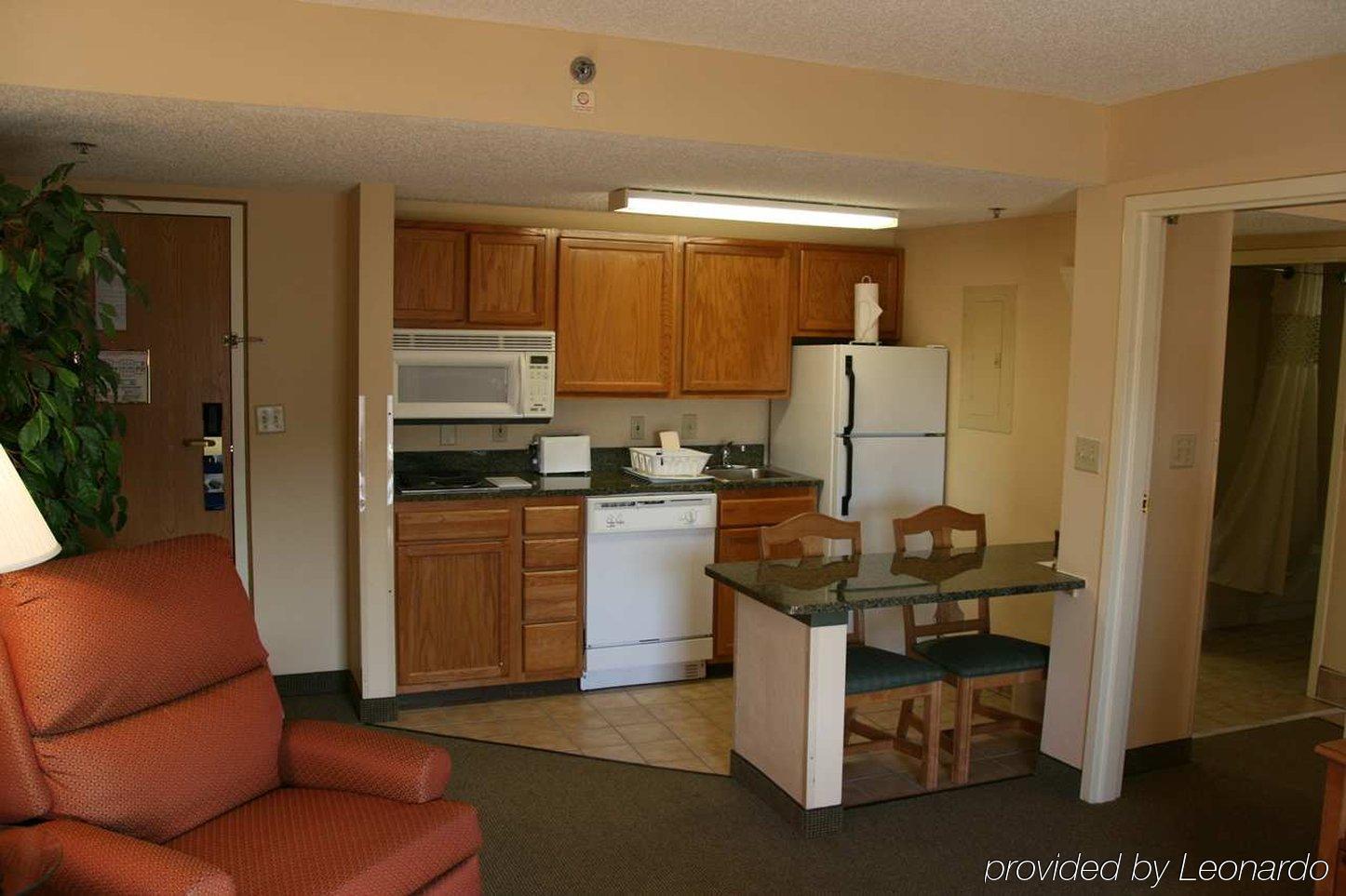 Hampton Inn & Suites Chapel Hill/Durham Pokój zdjęcie